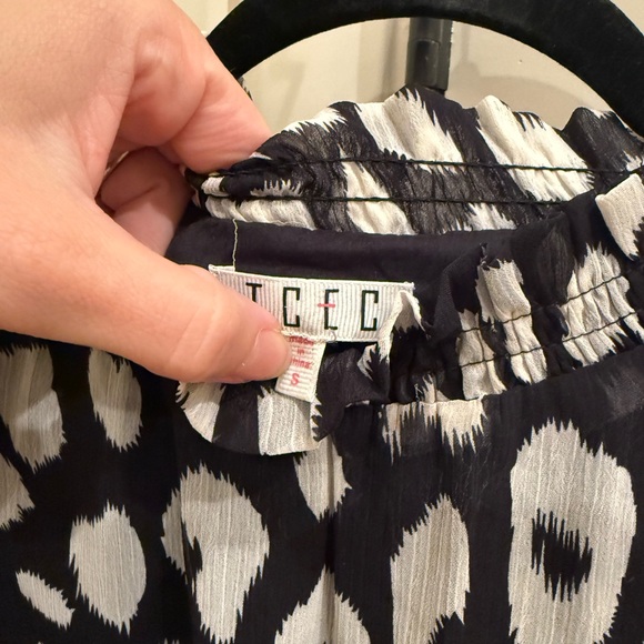 TCEC Patterned Dress - Picture 2 of 3